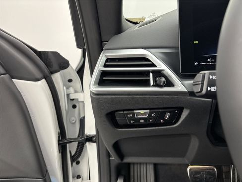 New 2026 BMW 430i xDrive Convertible w/ M Sport Package image 31