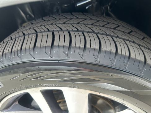 Used 2018 Honda Pilot Elite image 16