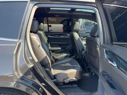 Used 2020 Cadillac XT6 Premium Luxury w/ LPO, Floor Liner Package AWD/4WD image 12