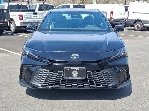 Used 2026 Toyota Camry SE FWD image 2