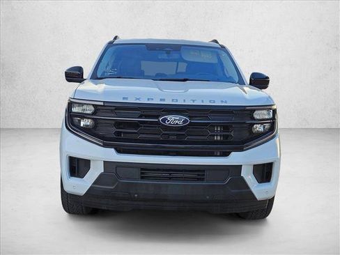 Used 2025 Ford Expedition Max Active image 2