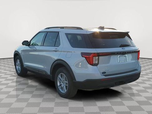 New 2026 Ford Explorer Active image 3