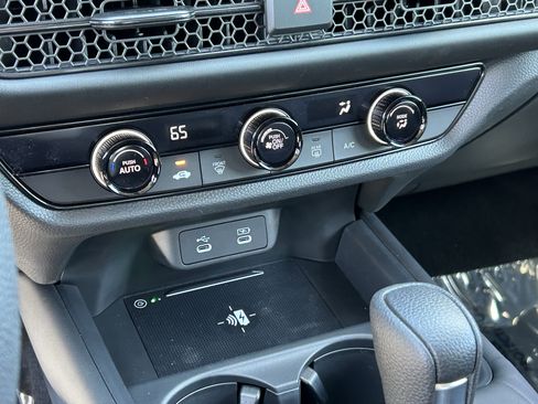 New 2027 Honda HR-V LX image 16