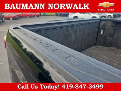 Used 2021 Chevrolet Silverado 1500 High Country w/ Technology Package AWD/4WD image 25