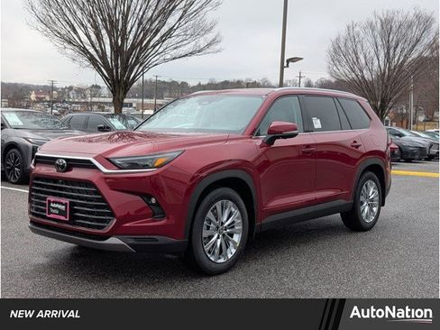 New 2026 Toyota Grand Highlander Platinum image 1