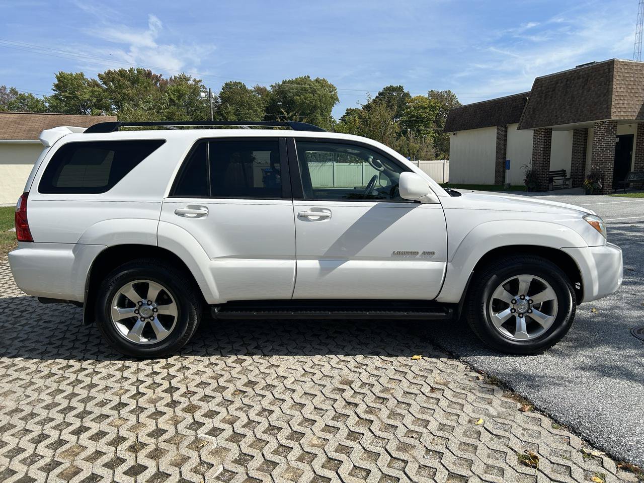 Used 2007 Toyota 4Runner Limited AWD/4WD image 4