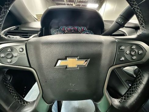Used 2018 Chevrolet Suburban LT AWD/4WD image 11