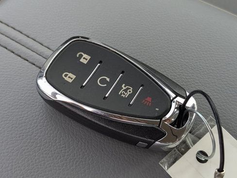 Used 2025 Chevrolet Malibu LT FWD image 25