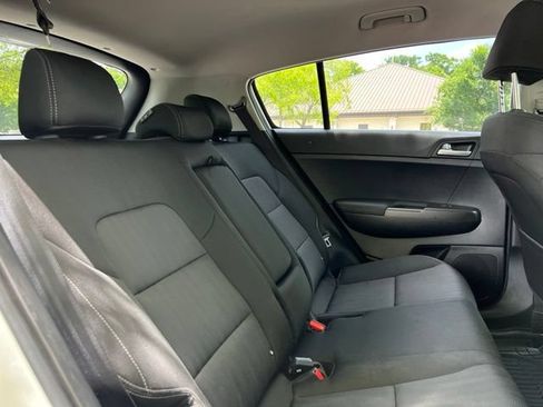 Used 2022 Kia Sportage LX AWD/4WD image 21
