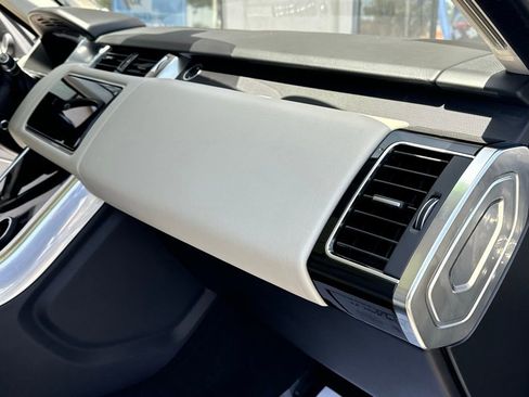 Used 2019 Land Rover Range Rover Sport HSE AWD/4WD image 23