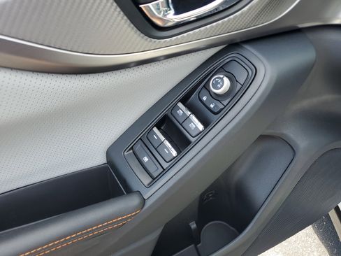 Used 2023 Subaru Crosstrek 2.5i Limited image 17