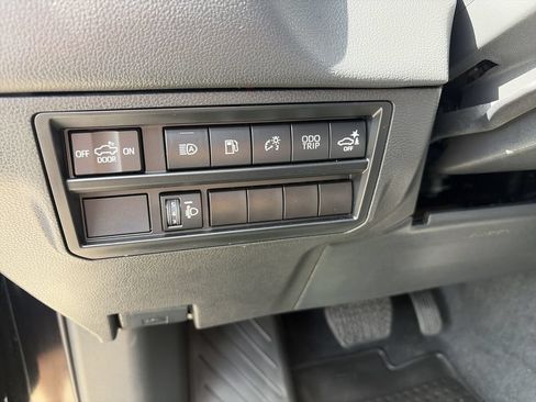 Used 2023 Toyota Tundra Limited AWD/4WD image 20