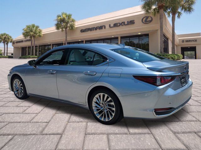 Certified 2022 Lexus ES 300h w/ Accessory Package 2 FWD image 6