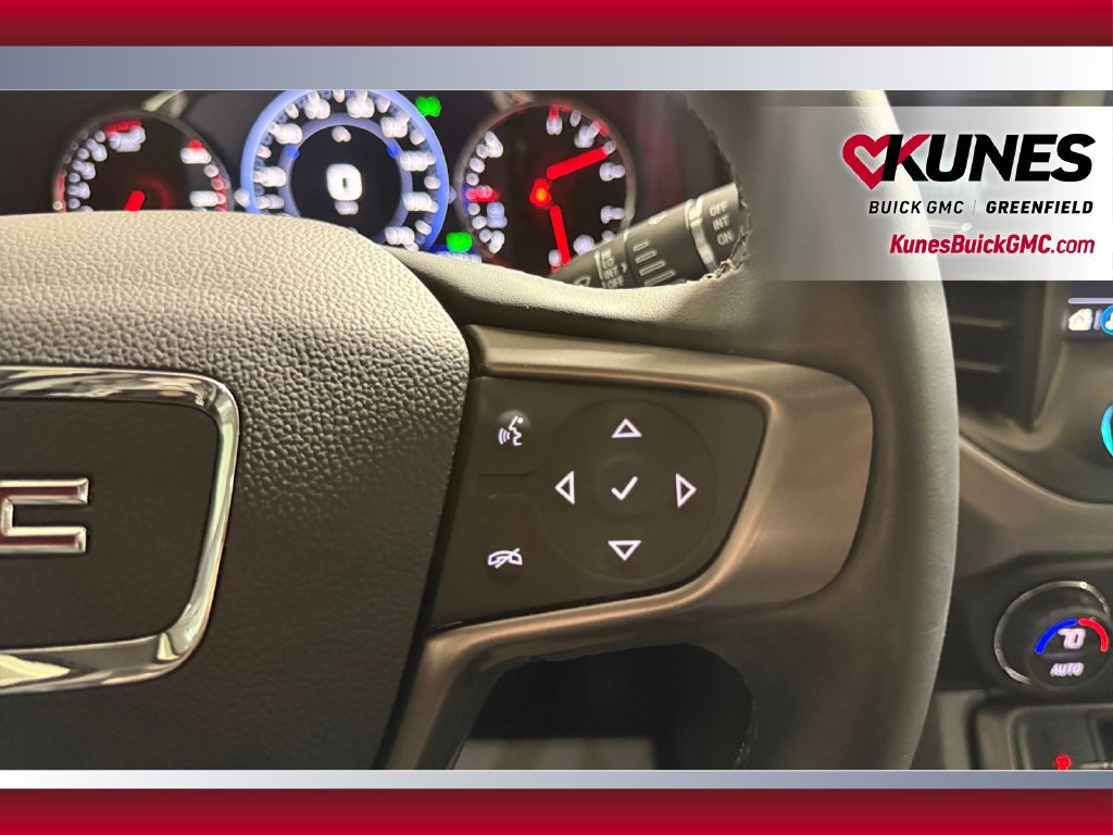 Used 2023 GMC Acadia AT4 w/ Technology Package AWD/4WD image 18