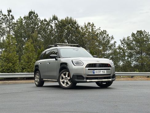 Certified 2025 MINI Cooper Countryman S AWD/4WD image 2