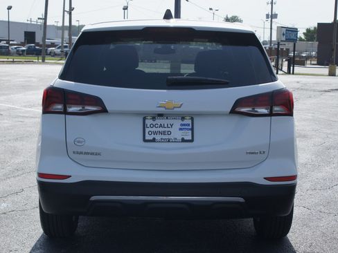 Used 2024 Chevrolet Equinox LT AWD/4WD image 3