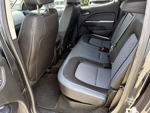 Used 2018 Chevrolet Colorado Z71 AWD/4WD image 13