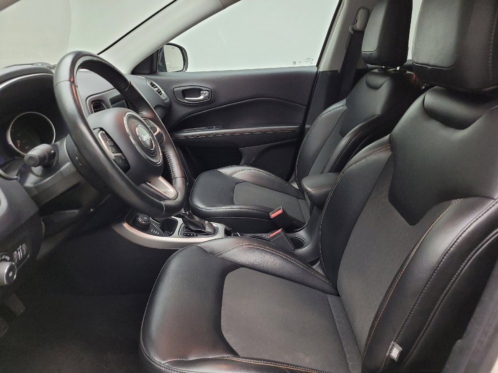Used 2018 Jeep Compass Latitude w/ Popular Equipment Group AWD/4WD image 17