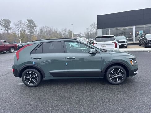New 2026 Kia Niro EX image 4