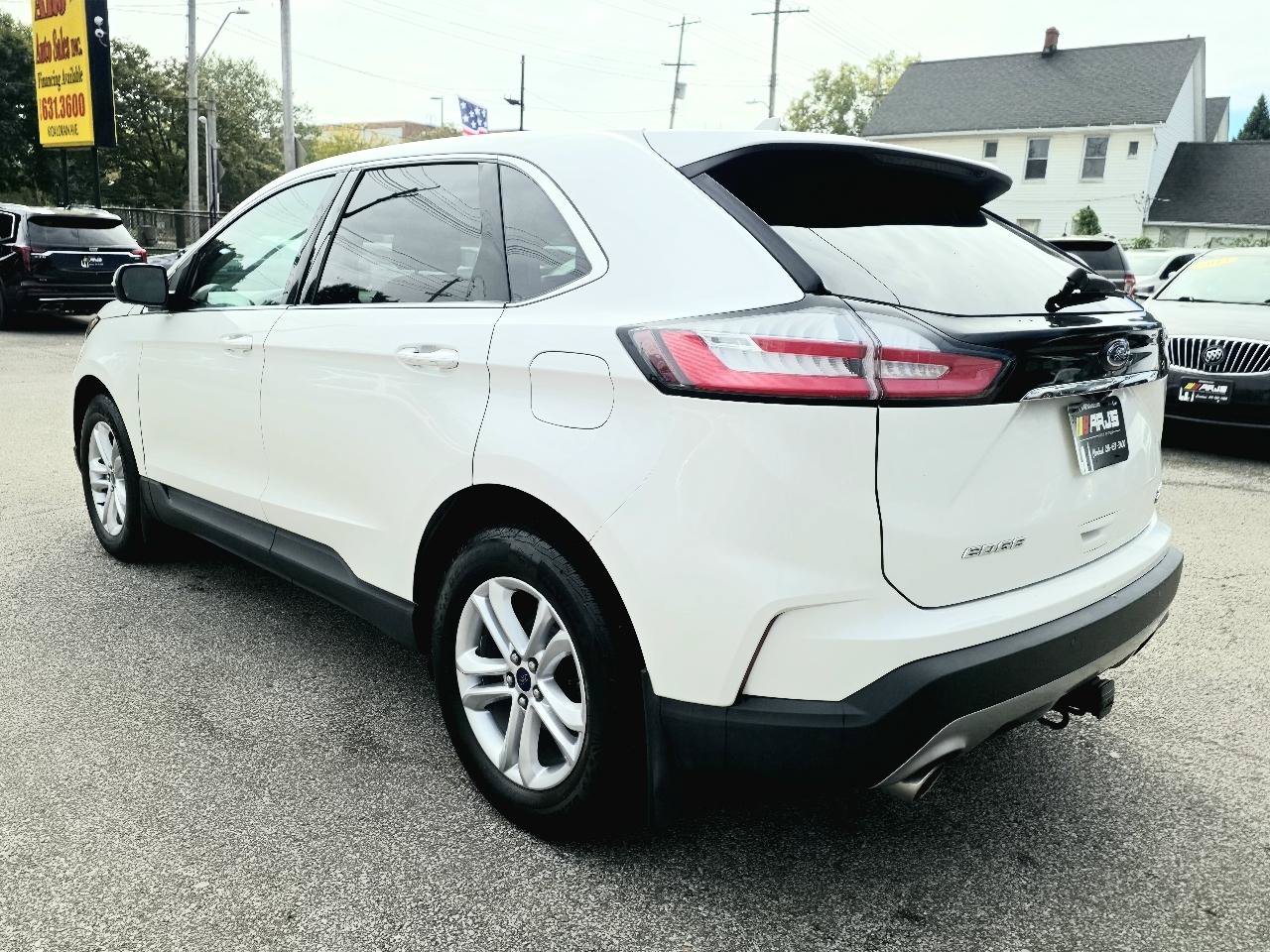 Used 2019 Ford Edge SEL w/ Equipment Group 201A AWD/4WD image 7