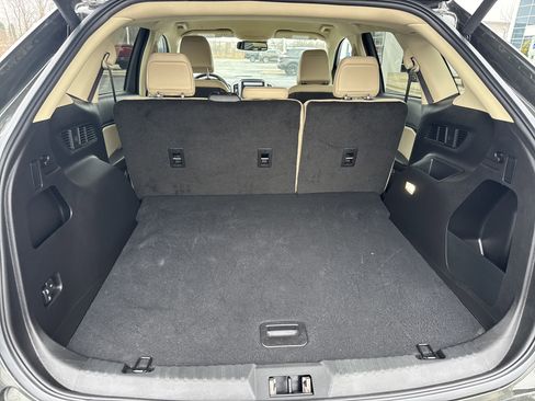 Used 2024 Ford Edge SEL w/ Convenience Package image 15