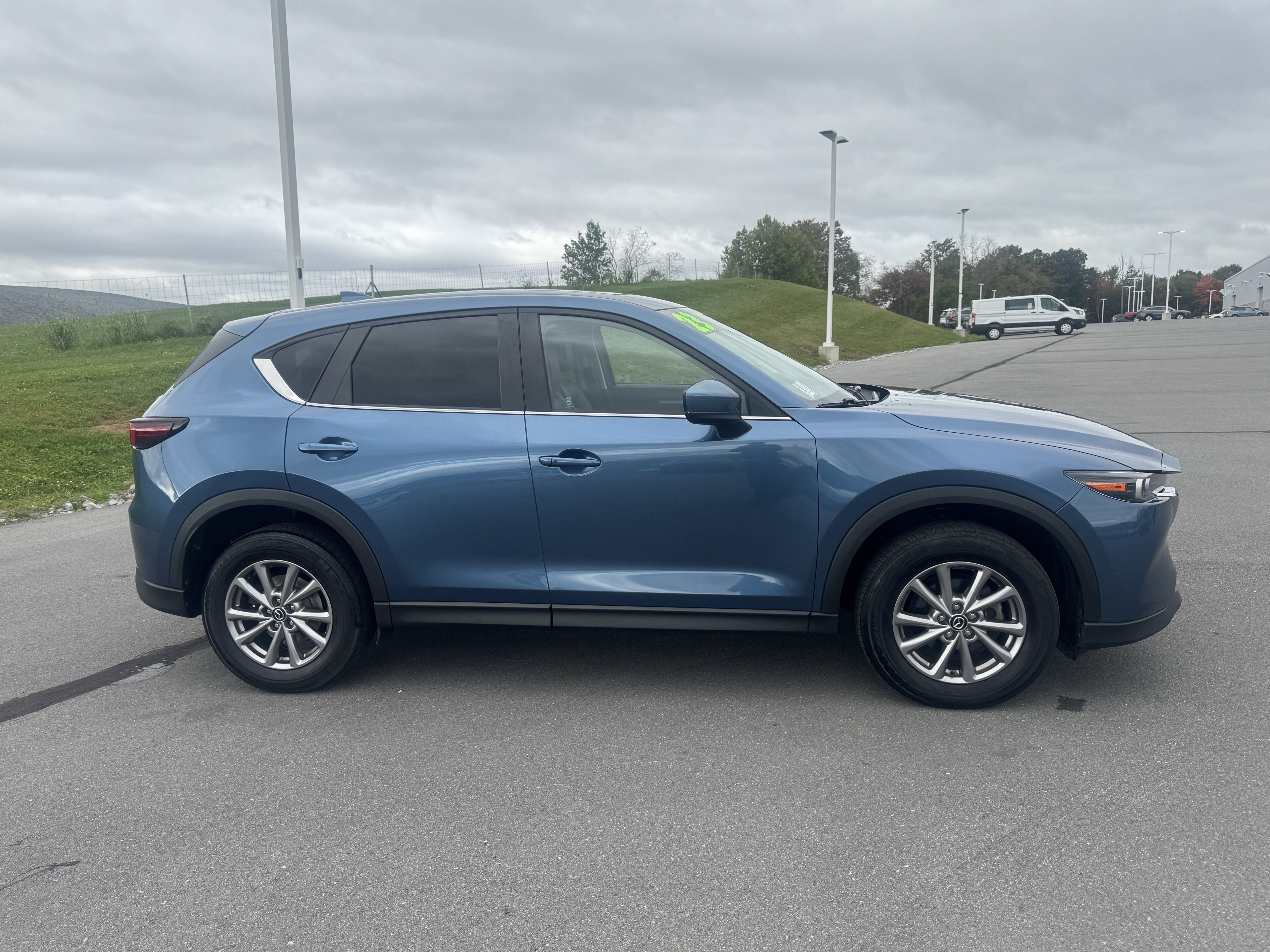Used 2023 MAZDA CX-5 AWD 2.5 S image 2