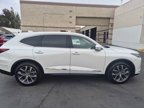 Used 2024 Acura MDX SH-AWD w/ Technology Package image 25