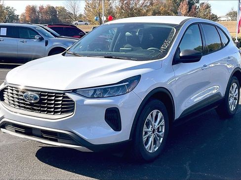New 2026 Ford Escape Active image 2