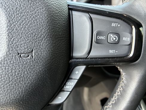 Used 2023 RAM 2500 Limited w/ Night Edition AWD/4WD image 31