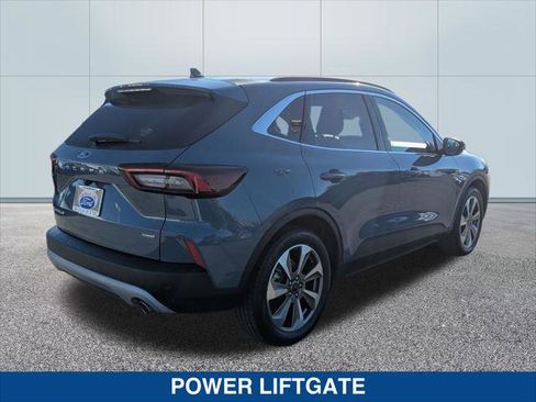 Certified 2025 Ford Escape Platinum image 5