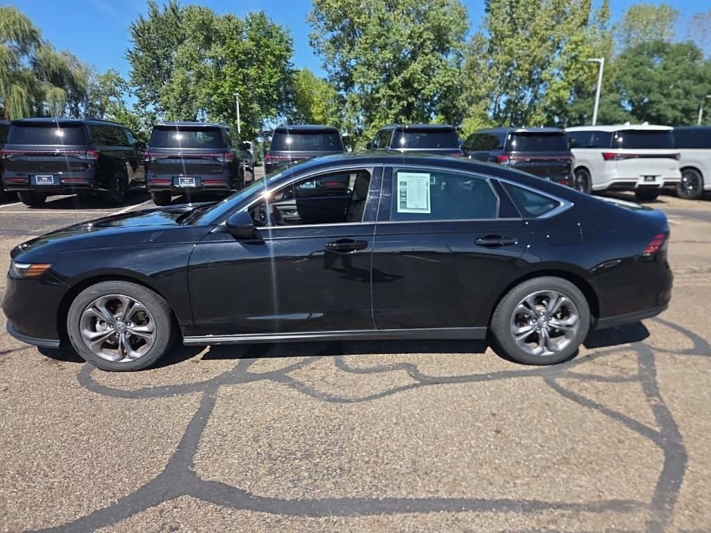 Used 2024 Honda Accord EX image 3