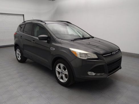 Used 2016 Ford Escape SE w/ Equipment Group 201A image 11