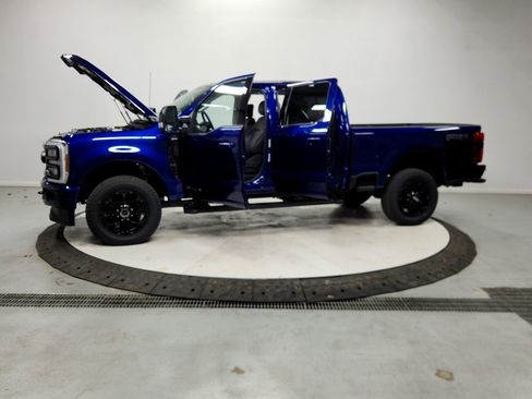 New 2026 Ford F250 Lariat w/ Black Appearance Package AWD/4WD image 12