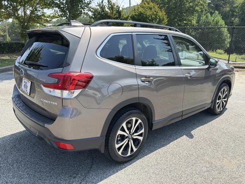 Certified 2023 Subaru Forester Limited w/ Popular Package #3 AWD/4WD image 8