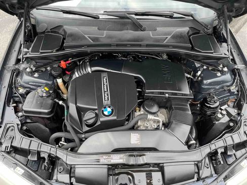 Used 2013 BMW 135i Convertible RWD image 23