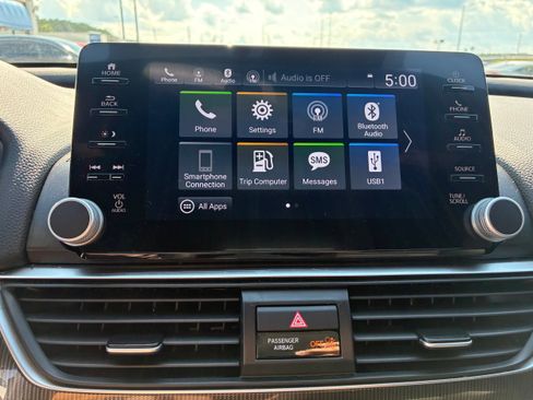 Used 2022 Honda Accord Sport image 11