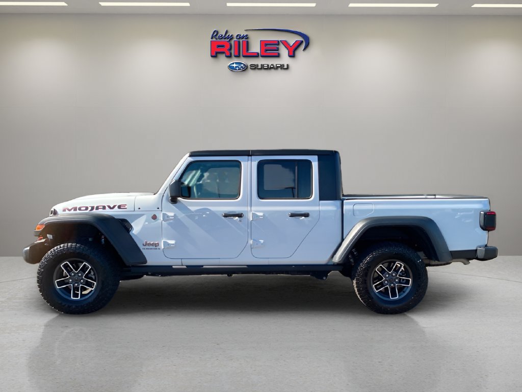 Used 2026 Jeep Gladiator Mojave AWD/4WD image 2
