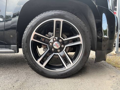 Used 2016 GMC Yukon Denali w/ Open Road Package AWD/4WD image 26