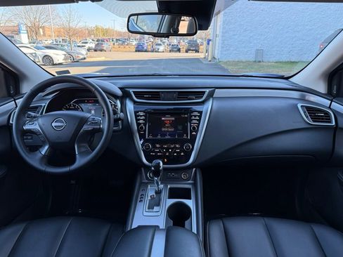 Used 2024 Nissan Murano SV image 15