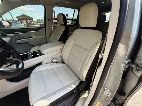 Used 2024 GMC Acadia Denali w/ Super Cruise Package AWD/4WD image 16