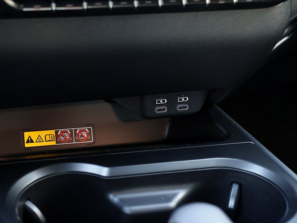 New 2026 Lexus UX 300h AWD w/ Accessory Package (2T) image 24