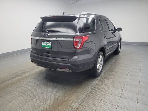 Used 2019 Ford Explorer XLT FWD image 9