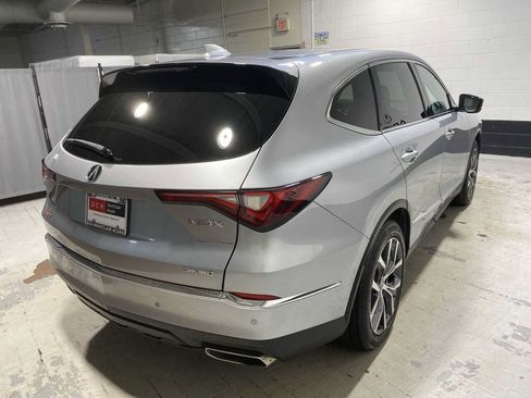 Used 2024 Acura MDX SH-AWD w/ Technology Package image 26