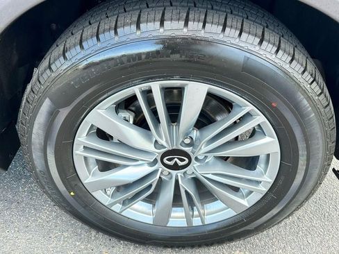 Used 2024 INFINITI QX80 Luxe image 25