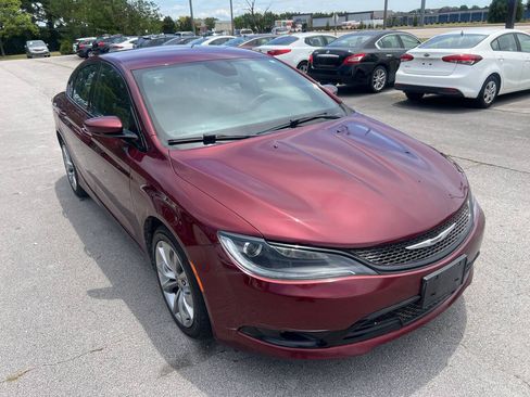 Used 2015 Chrysler 200 S w/ Comfort Group FWD image 3