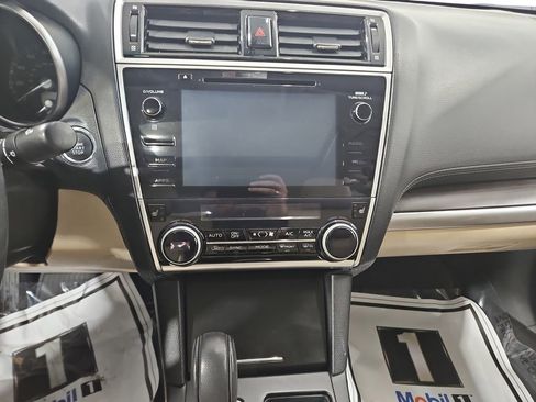 Used 2018 Subaru Legacy 3.6R Limited AWD/4WD image 19