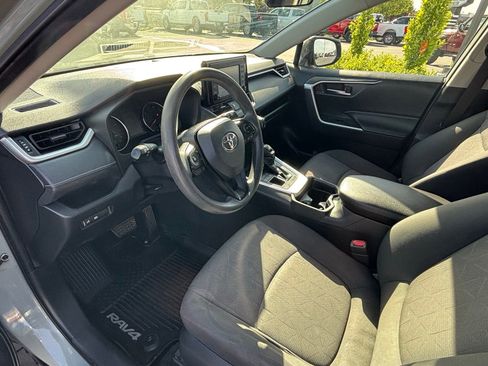 Used 2019 Toyota RAV4 XLE w/ All Weather Liner Package AWD/4WD image 13