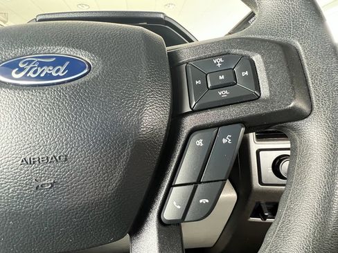Used 2022 Ford F250 XL w/ Power Equipment Group image 23