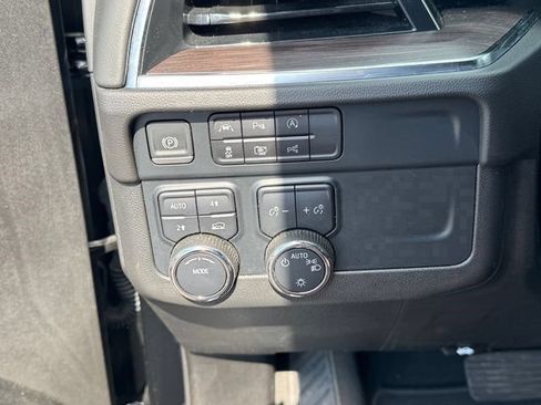 Used 2025 Chevrolet Tahoe LT AWD/4WD image 22