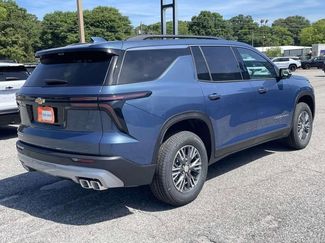 New 2026 Chevrolet Traverse LT w/ Driver Confidence Package FWD video 3